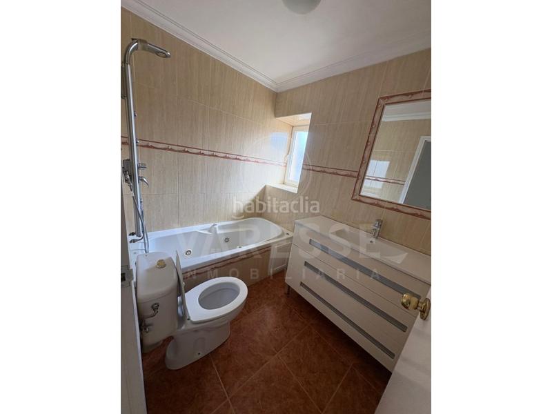 Foto 9addbd60-f573-4d66-ae18-3a4de2341755. Casa adosada chalet adosado con piscina comunitaria!!! en Villanueva del Ariscal