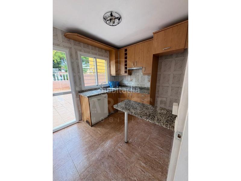 Foto c4be646d-c581-4ca2-88fb-2f028006fa58. Casa adosada chalet adosado con piscina comunitaria!!! en Villanueva del Ariscal