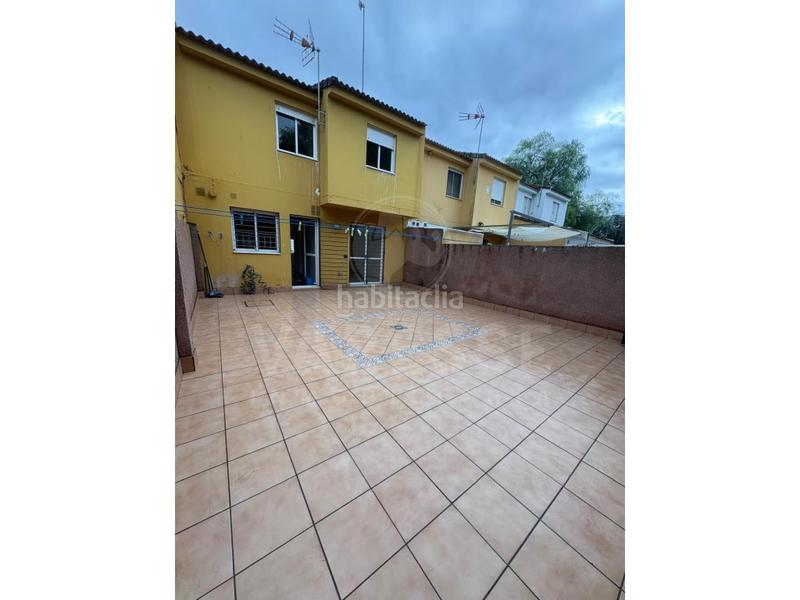 Foto c661651f-2d81-4a0b-a879-7832b2b9dfd4. Casa adosada chalet adosado con piscina comunitaria!!! en Villanueva del Ariscal