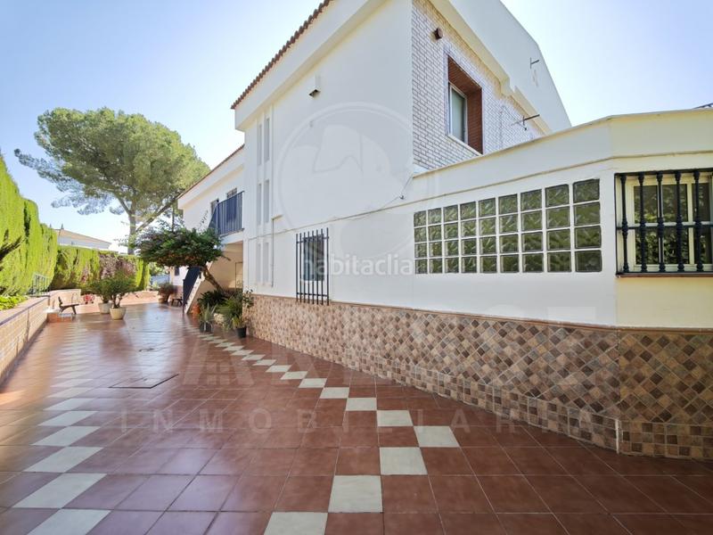 Foto 0d321ed1-03d8-471e-b0e0-83f917f8604f. Casa con parcheggio in Camas