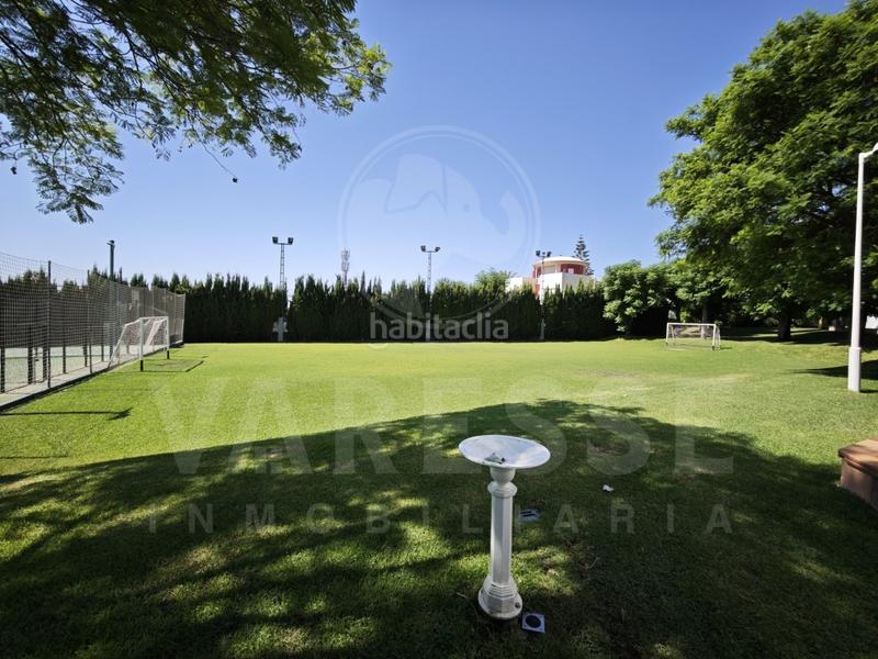 Foto 33d4dd18-95dc-4712-ae2f-98e0cb2747eb. Casa con parcheggio in Camas