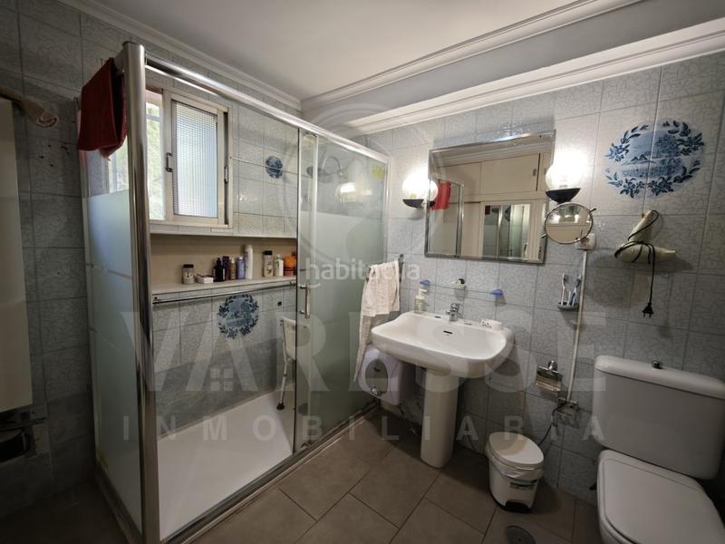 Foto 3dccf294-5749-4e72-8852-c7bb541e2b81. Casa con parcheggio in Camas