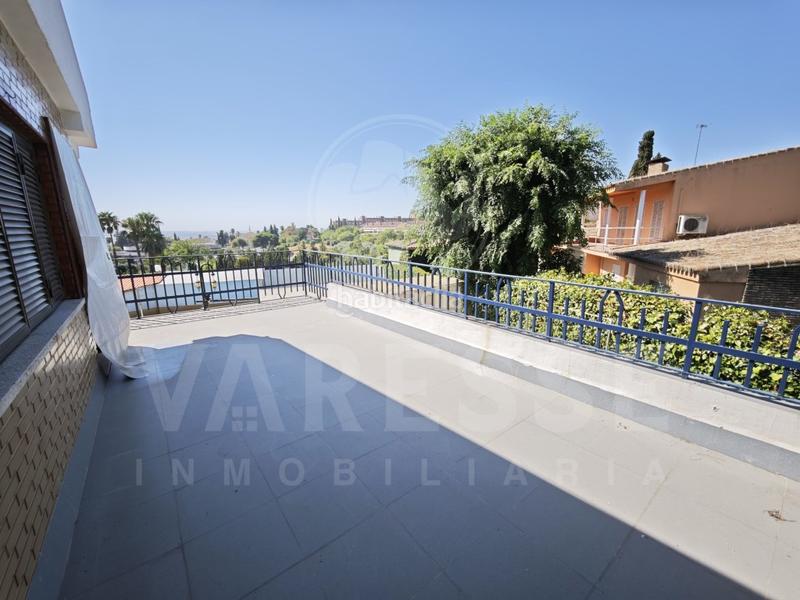 Foto 75842b63-5392-4f1a-9c52-8db00b0734ee. Casa con parcheggio in Camas