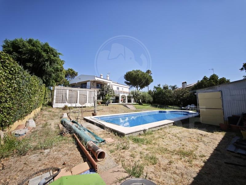 Foto d2bf6487-3fd9-467a-ae74-c57a7c88b248. Casa con parcheggio in Camas