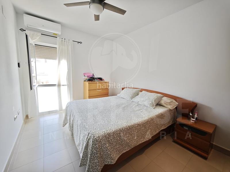 Foto 47e1912d-bc46-486a-94c8-4a3814d0cc27. Towny house with parking in Huévar