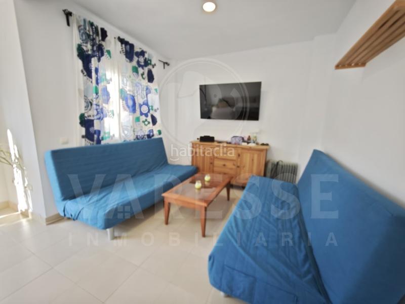 Foto 59d298bc-627b-43b4-9288-9241d8a3a8ba. Towny house with parking in Huévar