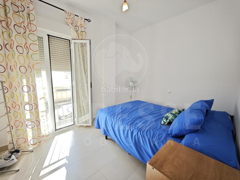 Foto b61c2799-377f-435c-871b-09ceb528100f. Towny house with parking in Huévar