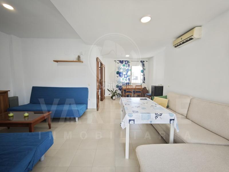 Foto da21c536-904b-4b74-93b1-3e47307bc15b. Towny house with parking in Huévar