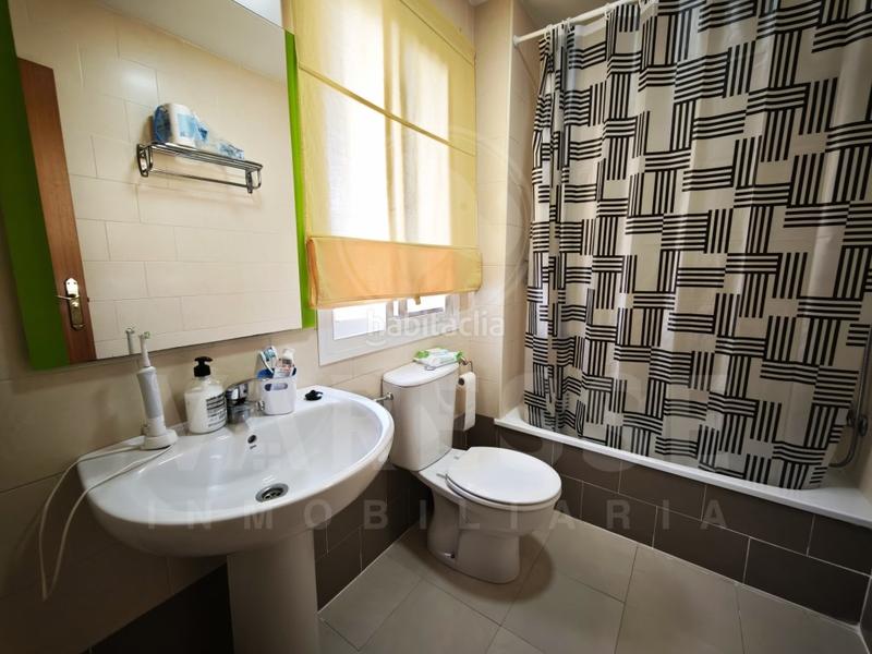 Foto e31e5d2e-f3f8-4ed8-8f3e-9abfc547da6e. Towny house with parking in Huévar