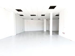 Local commercial  Avenida de las palmeras. Local en perfecto estado!!!