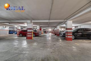 Parking coche en Calle fray luis de leon 2. Garaje a la venta en zona hipercor