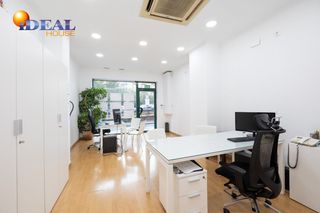 Local Comercial a San Ildefonso. A9508k2. local comercial en avda. madrid, frente a la antigua fa