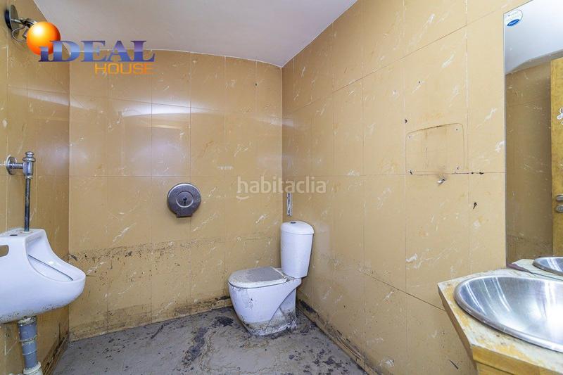 Foto a67ee966-8634-4811-b08b-94d452fc5671. Locale commerciale in Camino de Ronda Granada