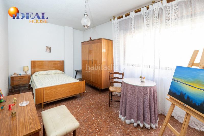 Foto 41c8f0c2-646d-4938-9028-06ae227a52e2. Appartamento con riscaldamento parcheggio in Centro - Sagrario Granada