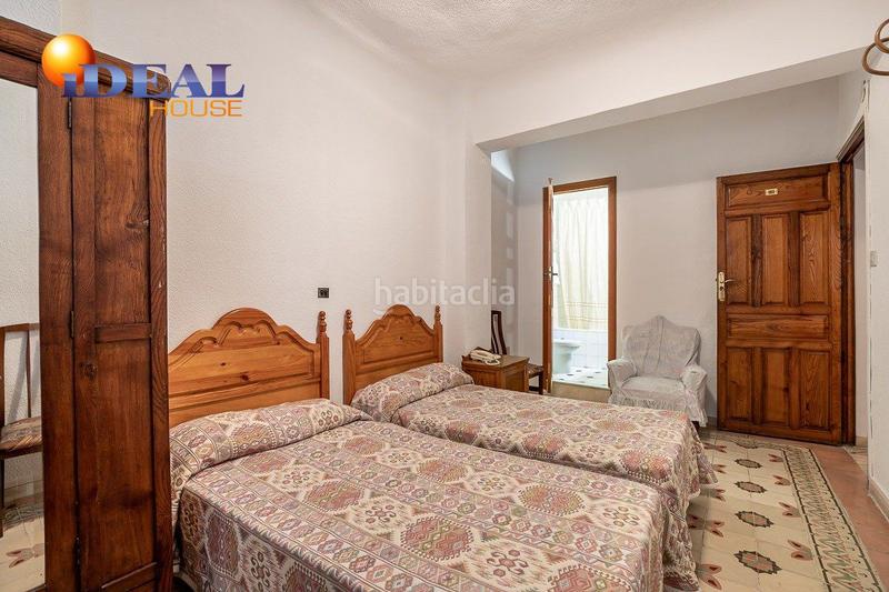 Foto 0d128152-eb39-4c15-9665-109bb7526ceb. Edificio hostal en Lanjarón