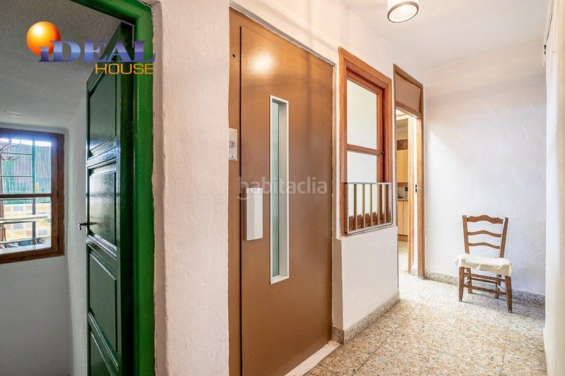 Foto 34cf66d5-c083-4be7-9fa8-1d315d62f031. Edificio hostal en Lanjarón