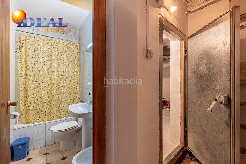 Foto 3bfa81a1-3db0-4183-9d53-c6bed03b78b9. Edificio hostal en Lanjarón