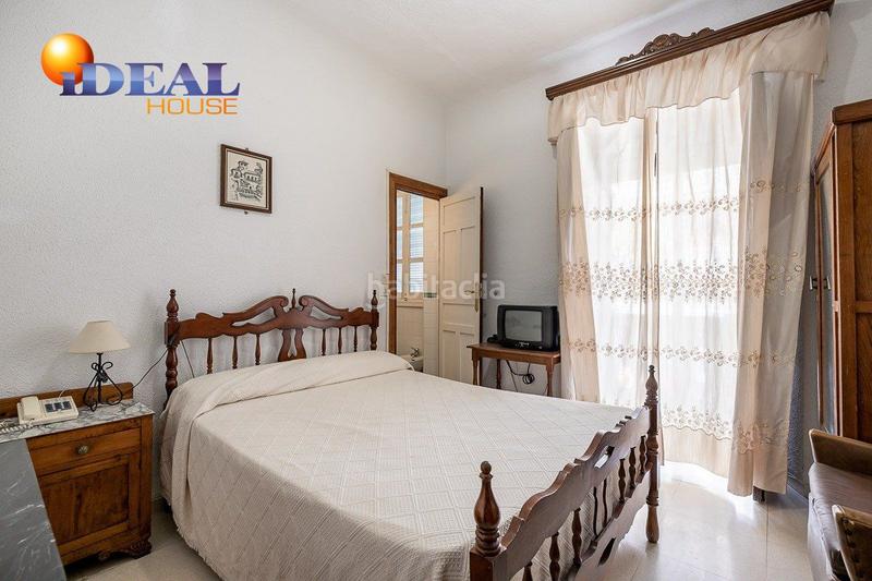 Foto 77eecc3a-79da-4c9e-86f3-cd9d1fa61025. Edificio hostal en Lanjarón