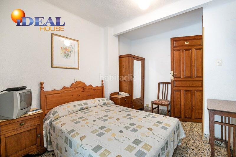 Foto 7ead4381-94c4-41b4-9ff5-a8819c04092f. Edificio hostal en Lanjarón