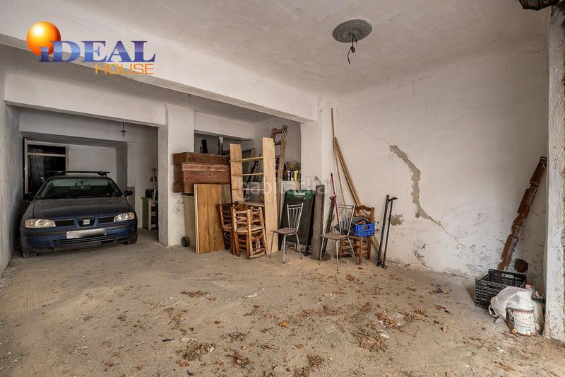 Foto 8bba6f66-c543-4637-ba4d-7539c419be99. Edificio hostal en Lanjarón