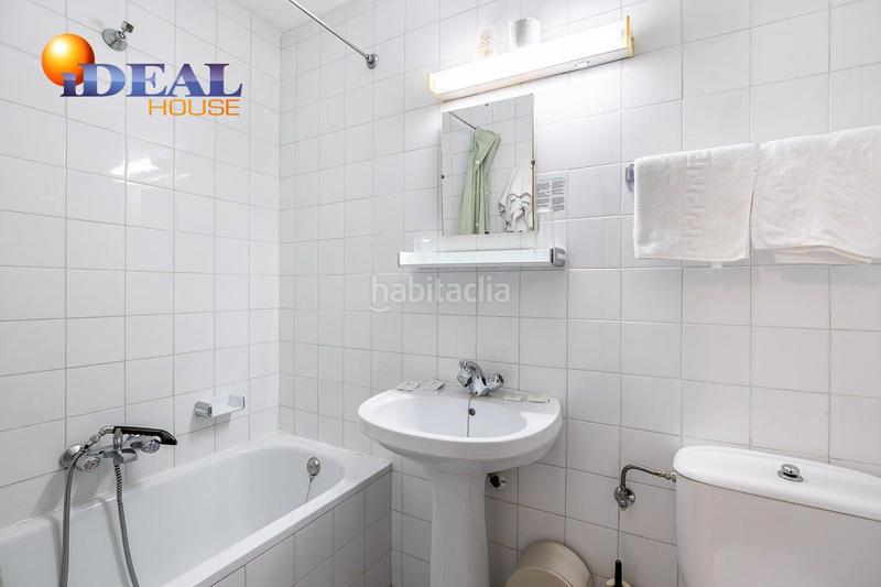 Foto b1838d1e-eaba-4ed2-9f0c-fa868b9154ef. Edificio hostal en Lanjarón