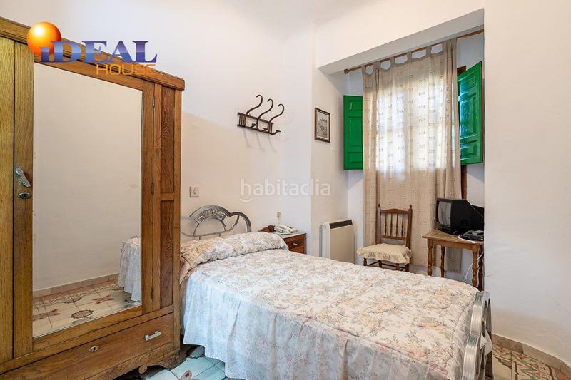 Foto cd9bdf6f-bf37-4d6a-9282-27ace972b2f2. Edificio hostal en Lanjarón