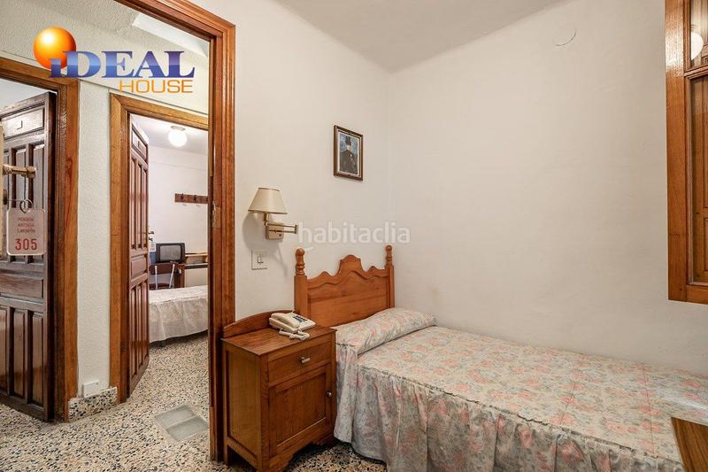 Foto d688adb6-0ae9-4bc5-9abb-cbe998c35266. Edificio hostal en Lanjarón