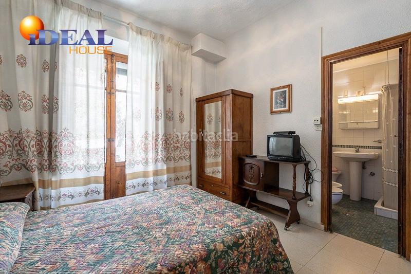 Foto e017c465-c4f6-40d6-860e-082c8f168f07. Edificio hostal en Lanjarón