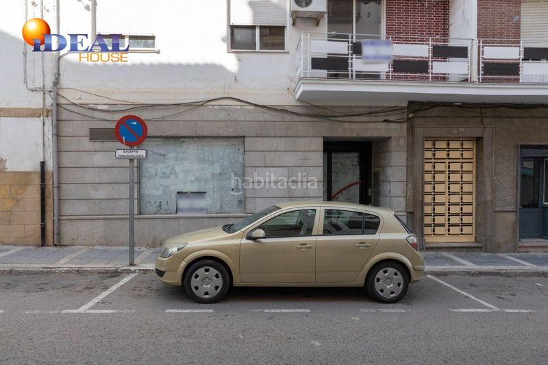Foto 14cf0aba-68d6-440b-9994-1a0665dcb4de. Local comercial a calle paseo 10 a Montefrío