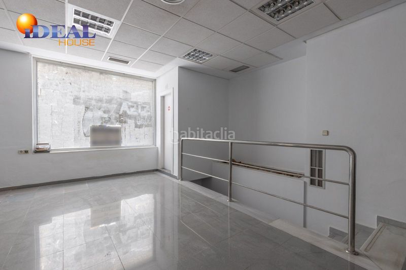Foto 4ff8314e-5b6e-4a9e-8dda-5bca47e62954. Local comercial a calle paseo 10 a Montefrío
