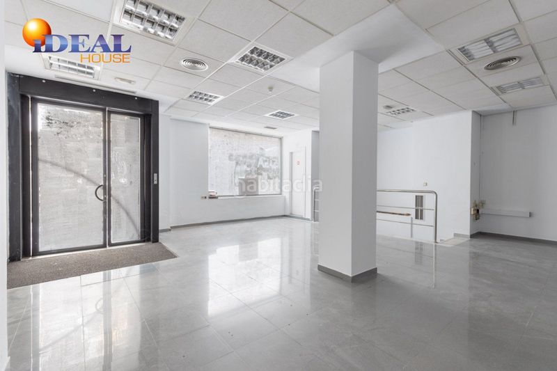 Foto 57b04beb-643d-4788-a1ef-8661f5ed335c. Local comercial a calle paseo 10 a Montefrío