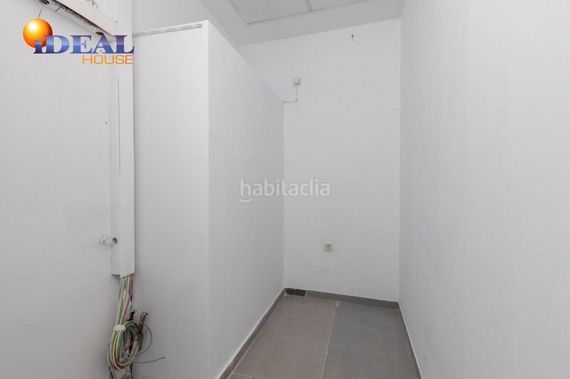 Foto fa47b7fa-facc-480c-8303-e9c9d9688127. Local comercial a calle paseo 10 a Montefrío