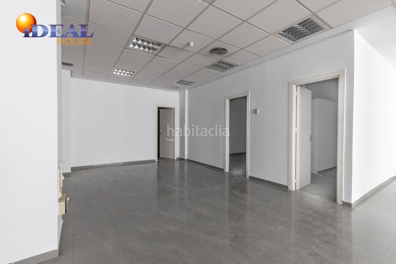 Foto fa855dac-e261-4e2a-b88c-a8daa64c8e32. Local comercial a calle paseo 10 a Montefrío