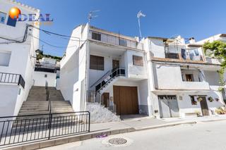 Casa  Calle carretera. Acogedora y estupenda  casa en albuñuelas