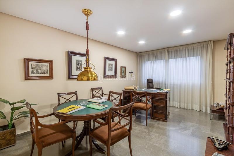 Foto 34903b17-0408-4cc9-afc1-a44a9fe12bbd. Local comercial oficina en solarillo de gracia, . en Granada