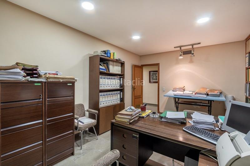 Foto 96f1b57a-a391-42d3-81af-085acbd0d2ec. Local comercial oficina en solarillo de gracia, . en Granada