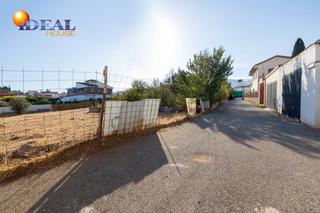Terreny residencial a Huétor Vega. Compra tu parcela para hacer la casa de tus sueños a 5 min de gr