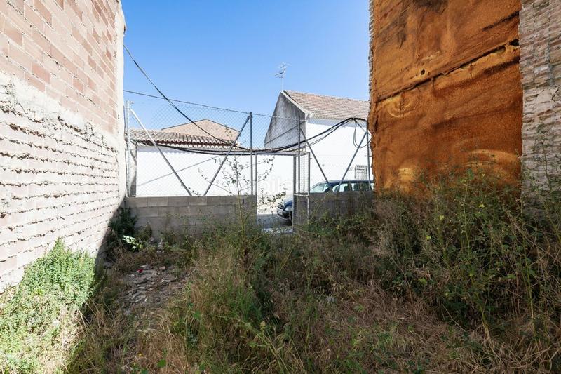 Foto ab5ebea8-8166-43d6-a0ce-f5ae5c516ec1. Terreno residencial solar urbano en el centro . en Fuente Vaqueros