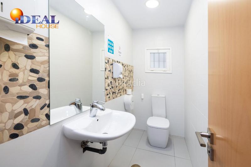 Foto 47fd598c-253e-48c7-b385-93e01bdac393. Locale commerciale in Cervantes Granada