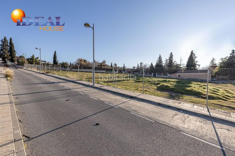 Foto b3361bbc-f03e-4797-bfcf-43e910c27509. Terreno residencial solar en cajar con 526m en Cájar