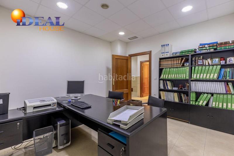 Foto 38288d62-4ae8-4c68-9f45-c7fec8e05f45. Office space in Plaza de Toros Granada