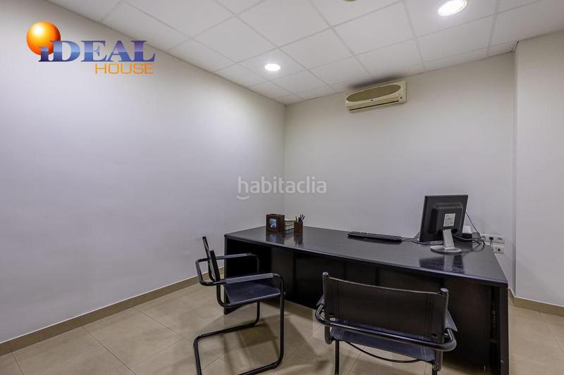 Foto a4f4e8a6-e1ac-4ac7-83a6-665c1bc2c1c8. Office space in Plaza de Toros Granada