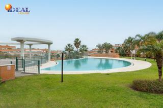 Dúplex a El Pinillo. Presentamos este maravilloso dúplex, en pleno corazón de el pini