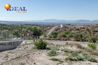 Residential Plot in Altos de la Zubia. Solar urbano en altos de la zubia con magníficas vistas