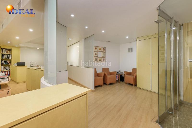 Foto 3a1f9deb-d31a-4236-bf0c-567a1a032b73. Locale commerciale in San Matías - Realejo Granada