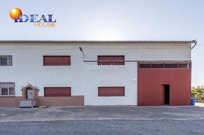 Foto 02f95baf-6f9e-45d3-82ba-2da36b89eb6a. Chalet oportunidad! casa y nave en santa fé en Santa Fe
