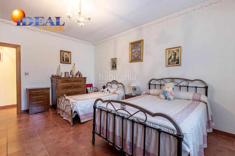 Foto 4c6766d2-d776-44b0-a0f8-d54f56c232a9. Chalet oportunidad! casa y nave en santa fé en Santa Fe