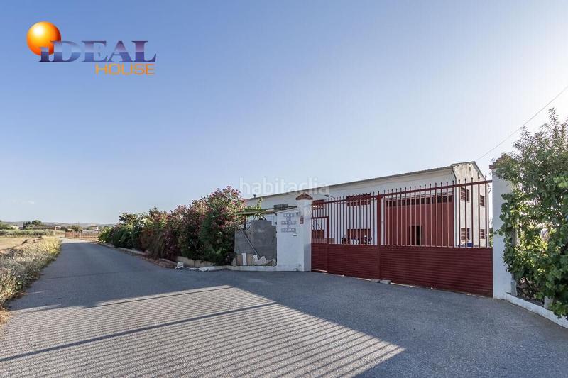 Foto 6e9bd61a-06bd-4840-83e3-879630d6f0be. Chalet oportunidad! casa y nave en santa fé en Santa Fe