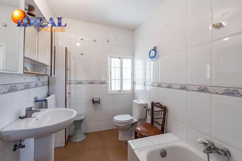 Foto ca787256-f968-445d-a958-7161056cd308. Chalet oportunidad! casa y nave en santa fé en Santa Fe