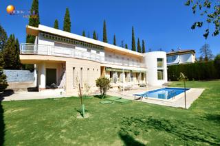 Chalet en Albolote. Cortijo del aire